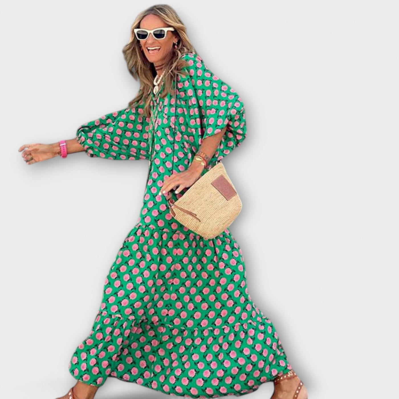 Camila – Maxikleid mit Retro-Print und Statement-Schnitt