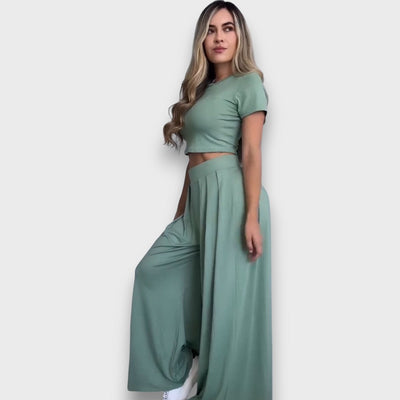 Andrea – Lässiges Set mit kurzem Top