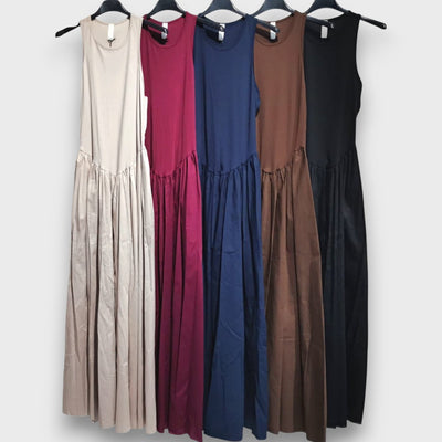 Clarissa – Kleid mit kontrastvoller Linie