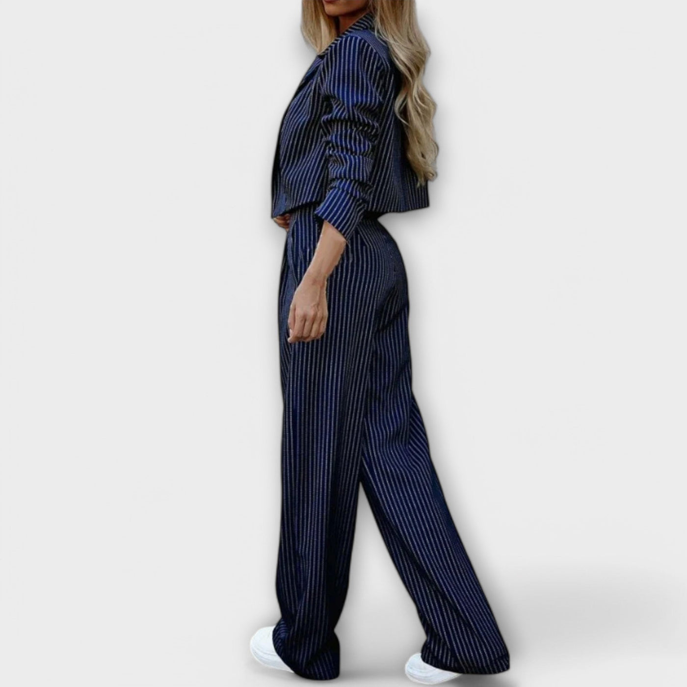 Ernora – Zweiteiler mit Blazer und Streifenmuster
