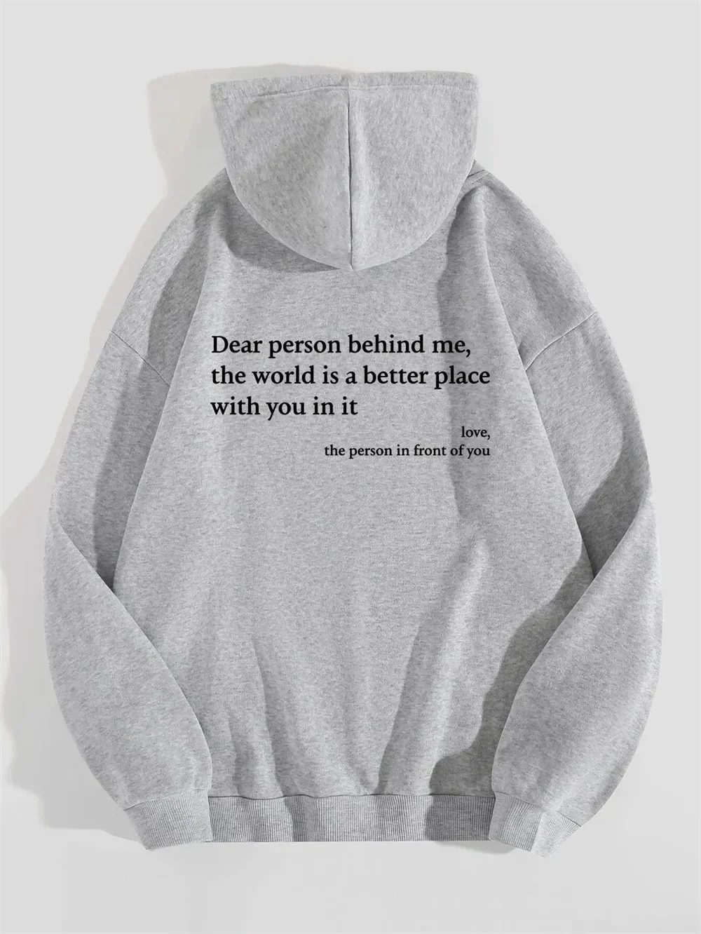 Amelia™ – Nachdenklicher Botschaft Hoodie