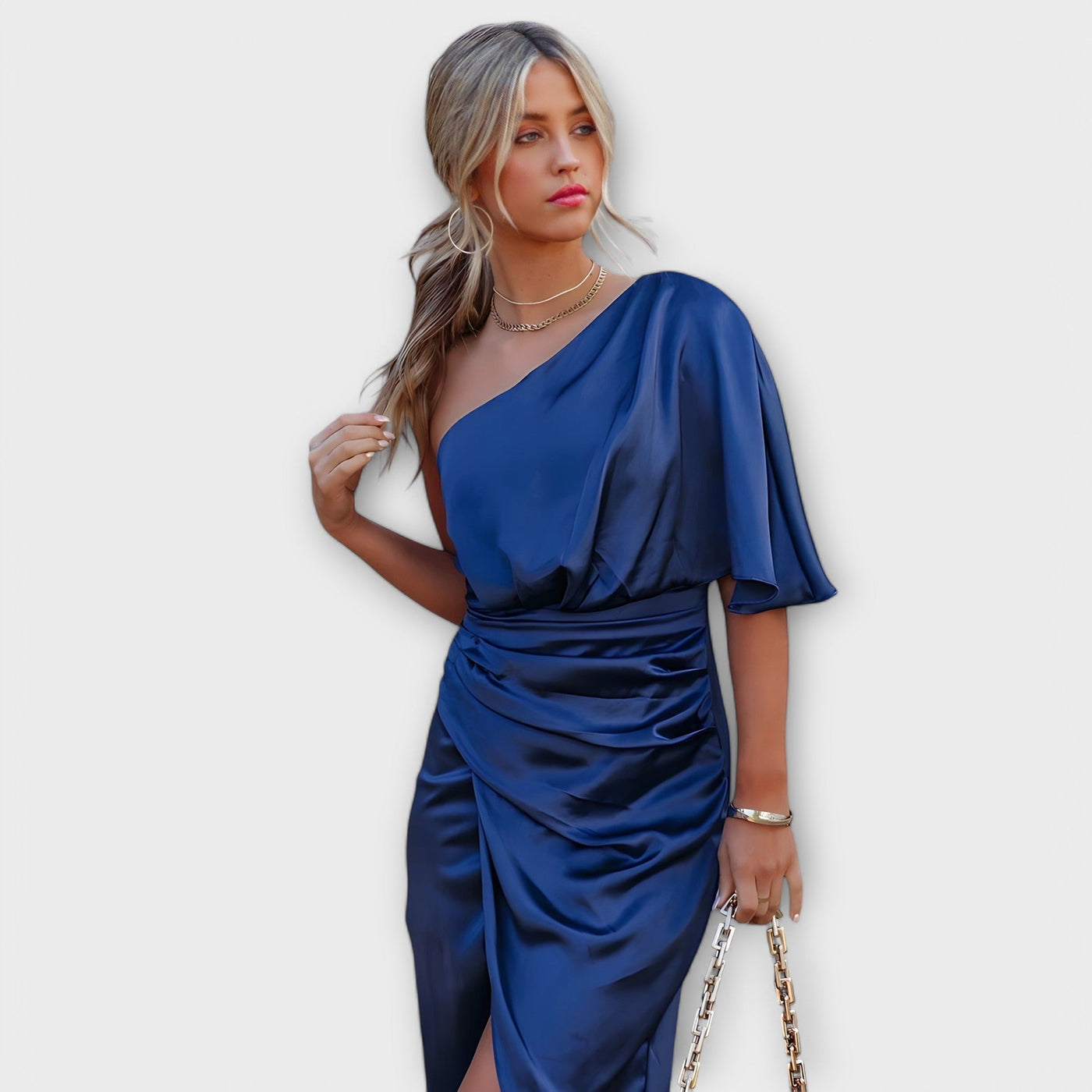 Saphira – Asymmetrisches Satin-Midikleid