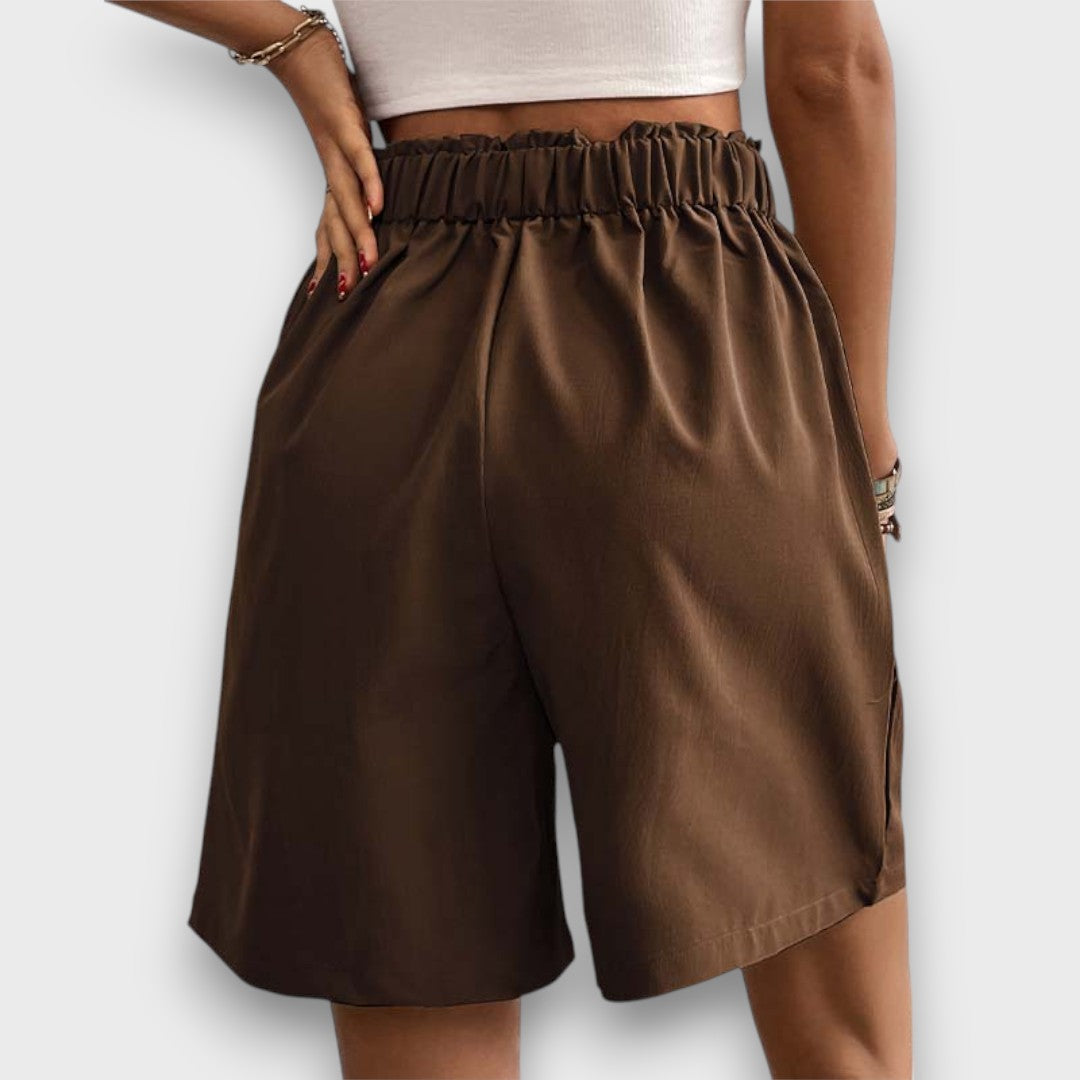 Elvyna – Weite Shorts mit Faltenbund