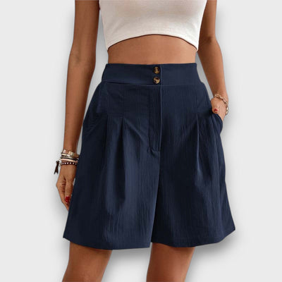 Elvyna – Weite Shorts mit Faltenbund