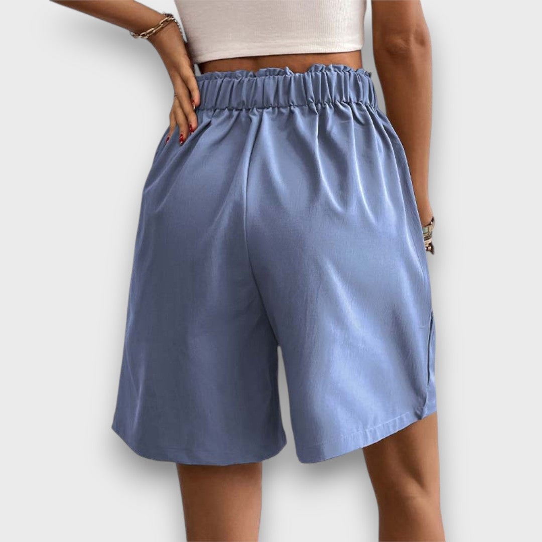 Elvyna – Weite Shorts mit Faltenbund