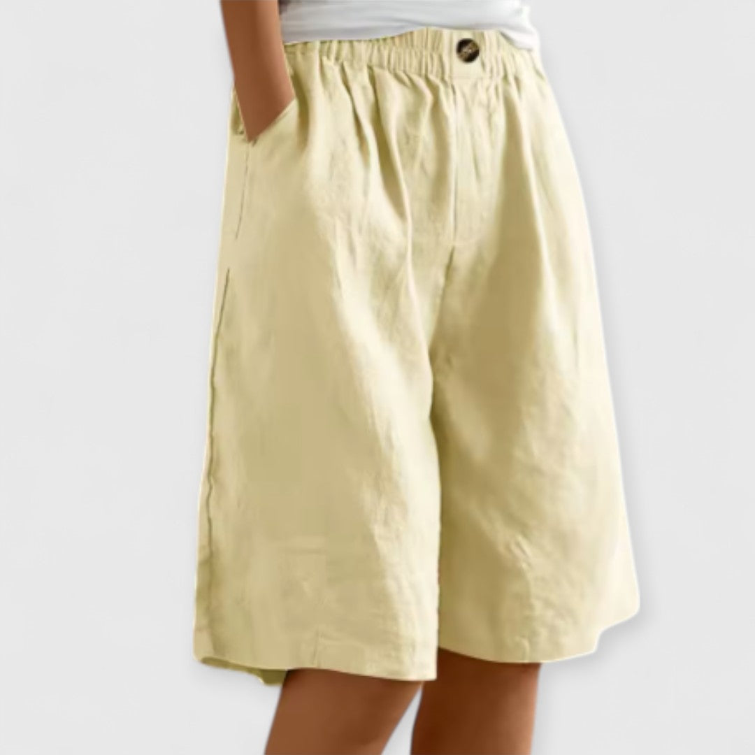 Carina | Lockere Freizeitshorts