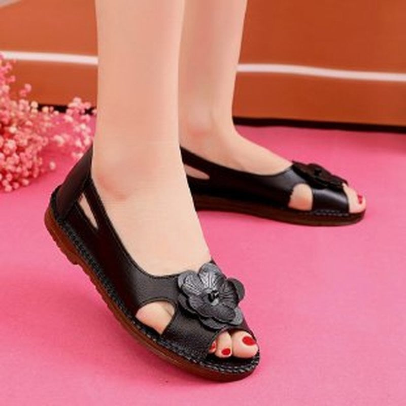 Bea - Schwarze geblümte Sandalen