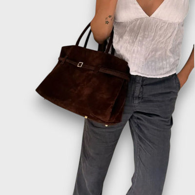 Dalia – Tote-Tasche in Wildlederoptik im Old-Money-Stil