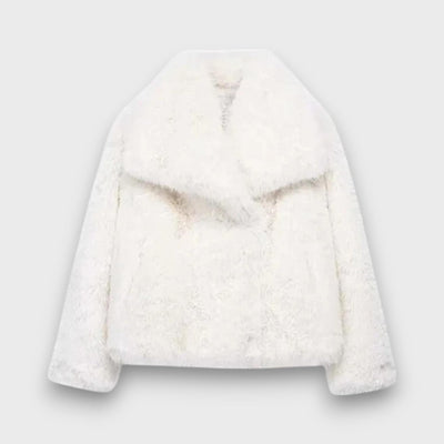 Jeline – Kuscheliger Faux-Fur-Mantel in Creme