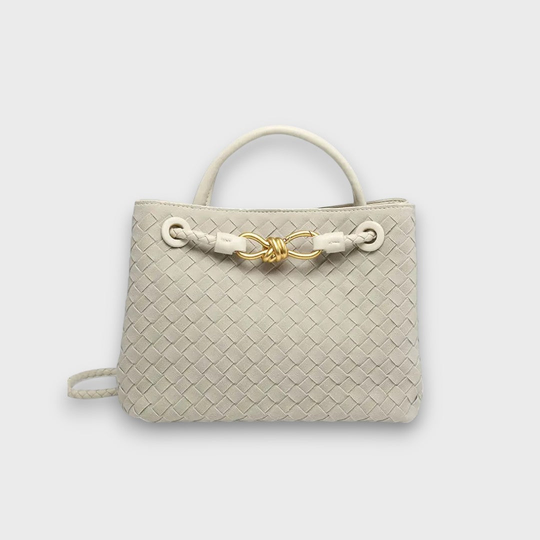 Lucia – Zamszowa torebka z eleganckim detalem