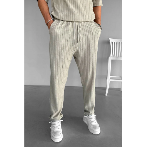 TIAMO | LOCKER SITZENDE STRUKTURIERTE HOSE