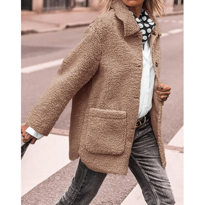 Eilune | Wärmender Mantel mit Knöpfen und weichem Stoff