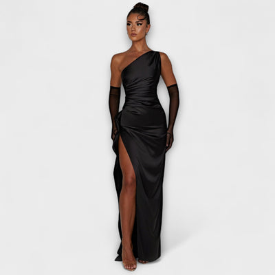 Serina – Asymmetrisches Maxikleid mit Satinschimmer