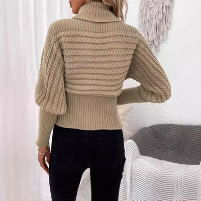 Clara | Pullover mit Kohem Kragen
