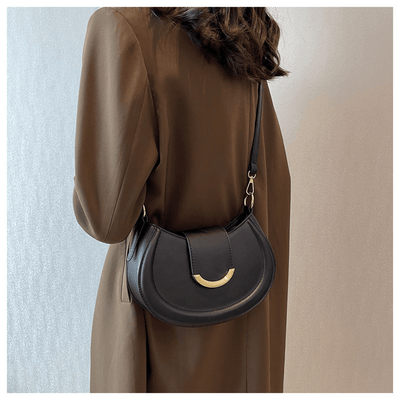 BIA - Halbmond-Schultertasche mit Kette