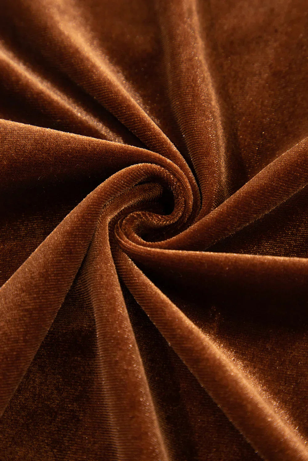 Estelle Velvet Button-Up Bluse mit glänzendem Finish und Struktur