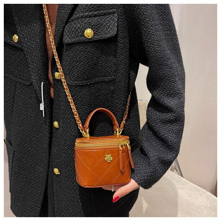 DORI - Mini-Schultertasche in Beutelform