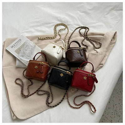 DORI - Mini-Schultertasche in Beutelform