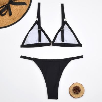 Thelma® | Zweiteiliger Bikini-Badeanzug mit goldenen Metallringen und dreieckigen Cups