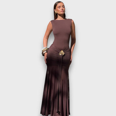 Carmelita – Bodenlanges Abendkleid mit Goldakzent
