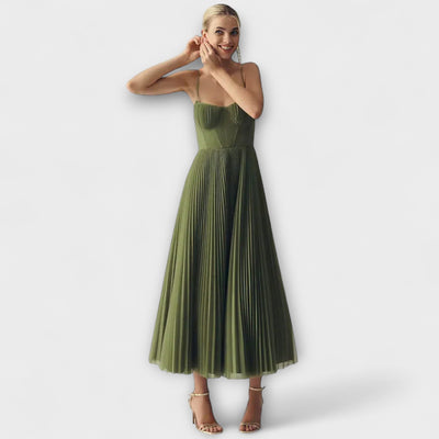 Elivera – Plissiertes Midikleid mit femininer Note