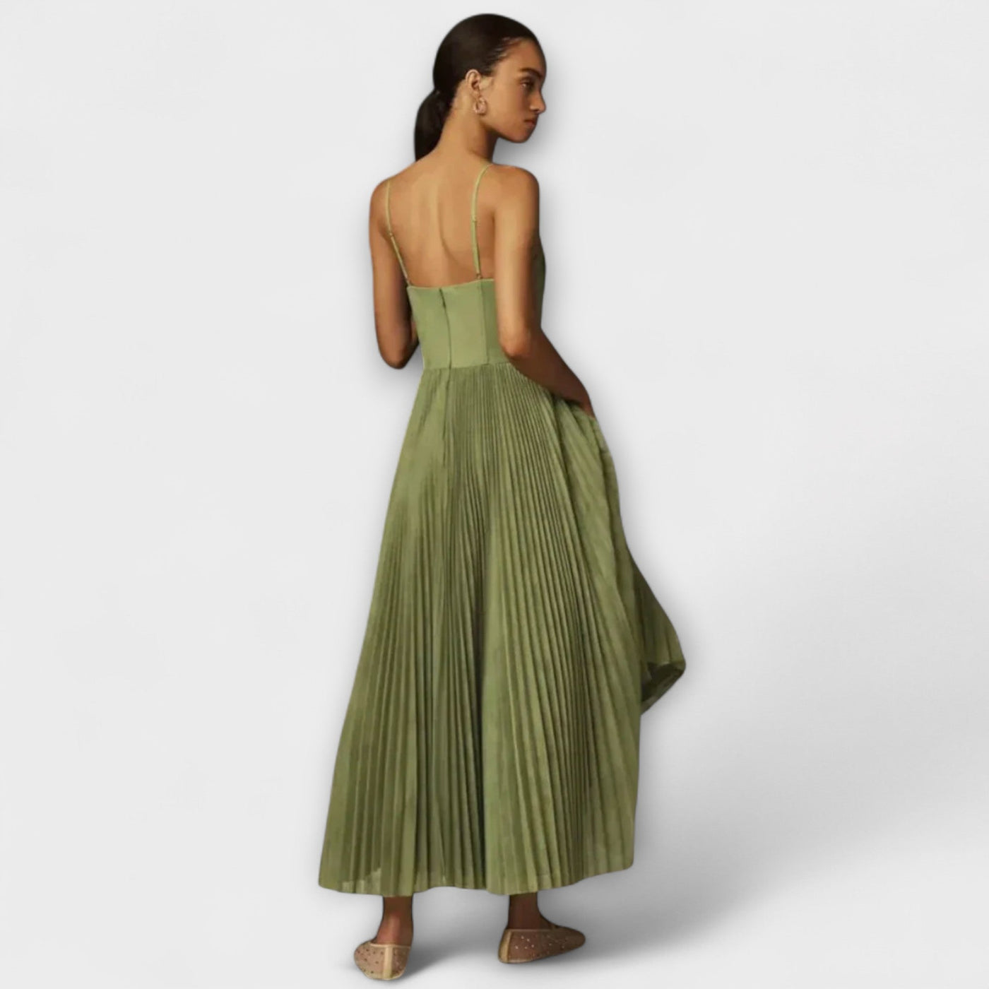 Elivera – Plissiertes Midikleid mit femininer Note