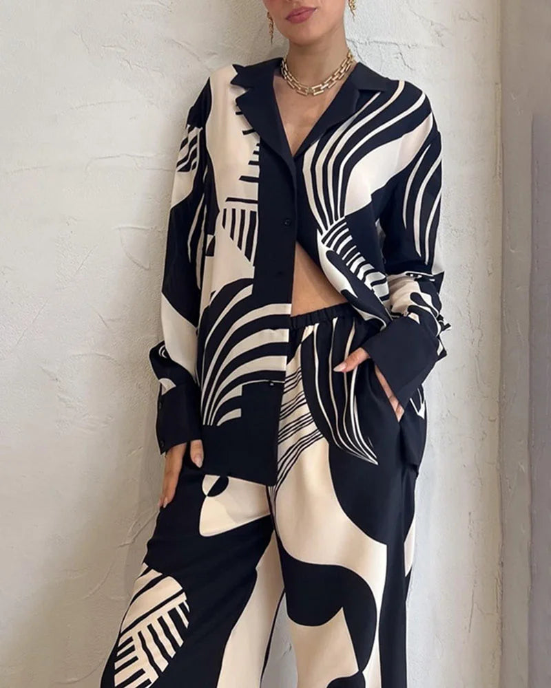Gisberta | Zweiteiliges Set mit schwarz-weißem Muster und bequemer Passform
