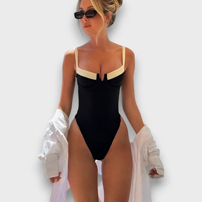 Marisse – Sculpting Badeanzug mit High-Cut Silhouette