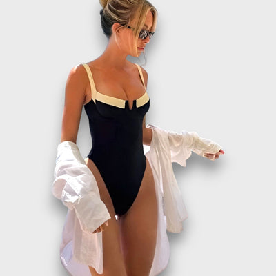 Marisse – Sculpting Badeanzug mit High-Cut Silhouette