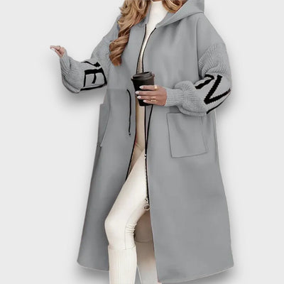 Rosalie – Eleganter Cardigan mit Kapuze