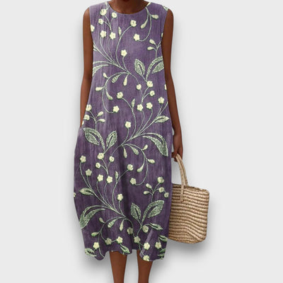 Lunaria – Kleid mit Blütenstickerei