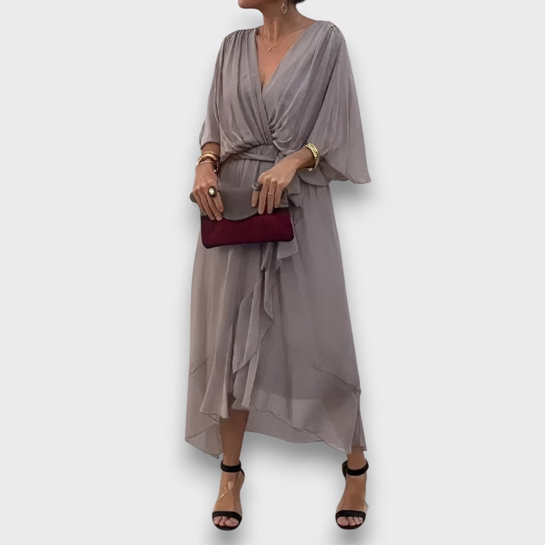 Zahara – Luftiges Kleid mit V-Ausschnitt und Stickerei