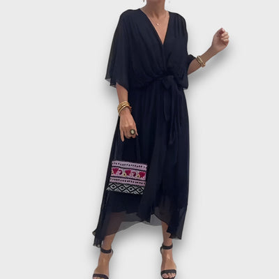 Zahara – Luftiges Kleid mit V-Ausschnitt und Stickerei