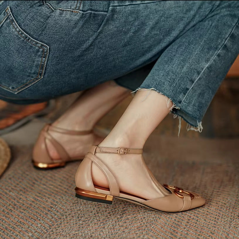 Mathilda™- Geschlossene Schnallensandalen