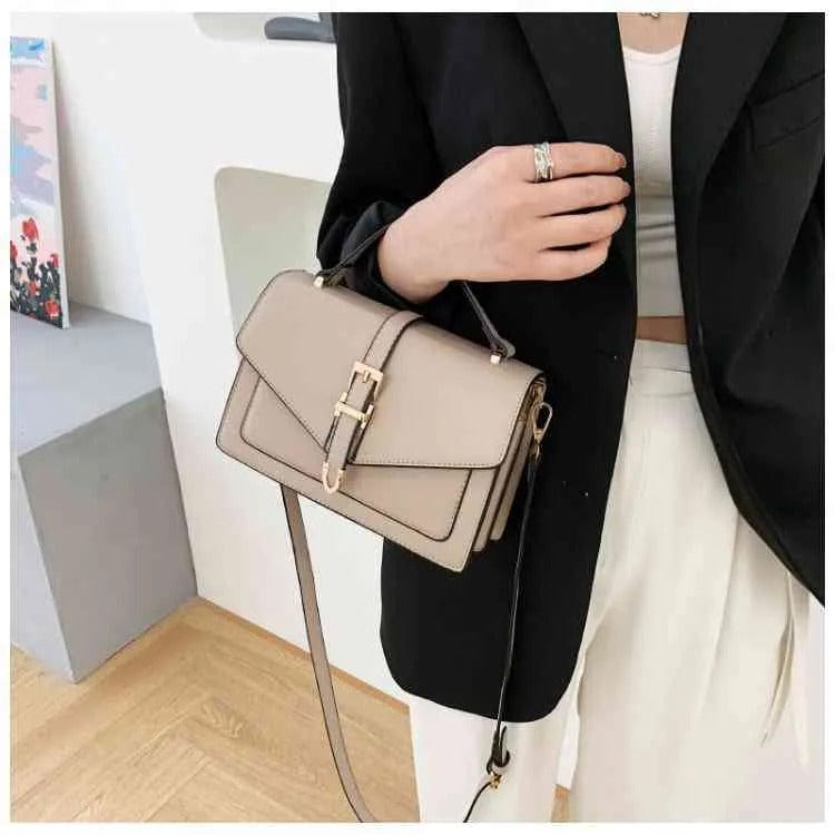 POE - Kleine Umhängetaschen im Umschlagstil 2024