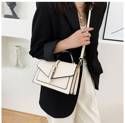 POE - Kleine Umhängetaschen im Umschlagstil 2024