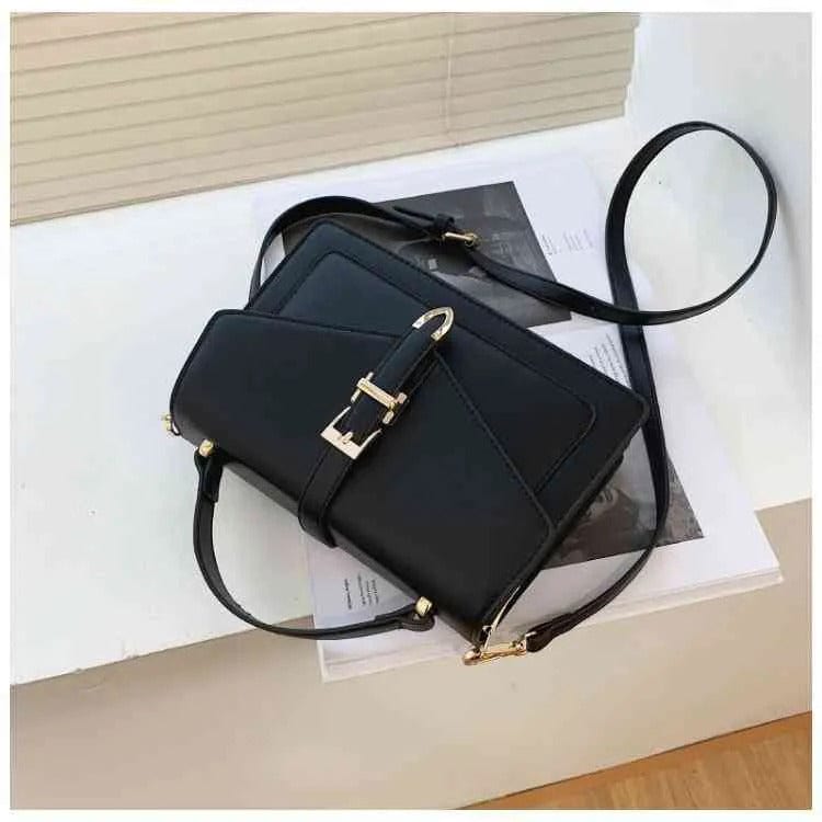 POE - Kleine Umhängetaschen im Umschlagstil 2024