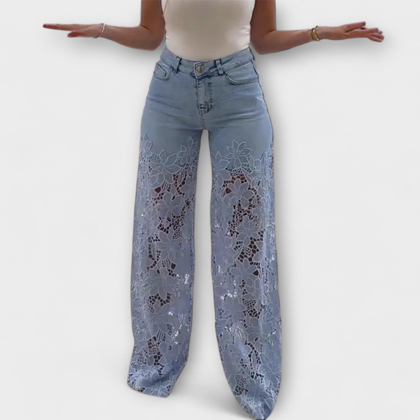 Virelle – Jeans mit floraler Transparenz und weitem Bein