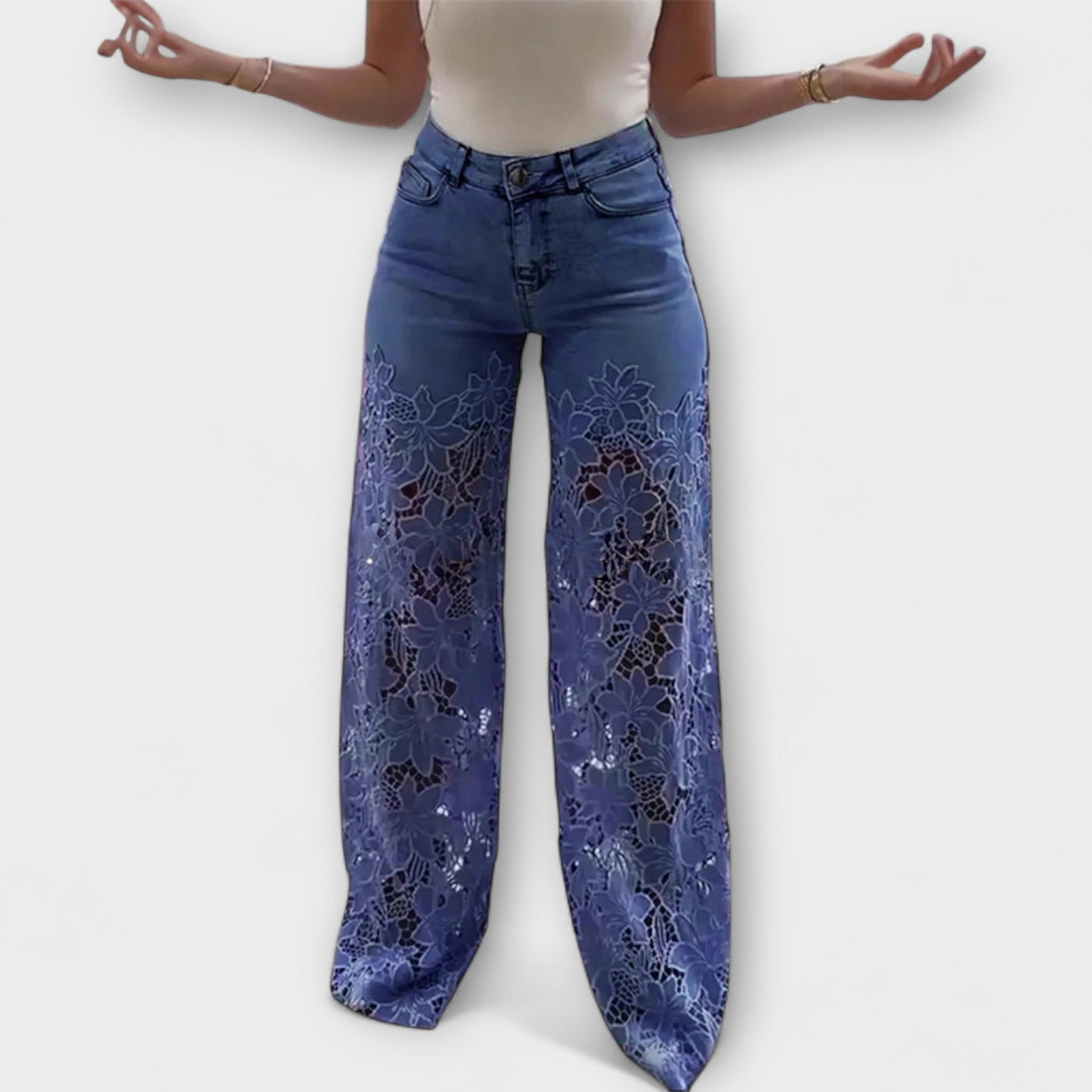 Virelle – Jeans mit floraler Transparenz und weitem Bein