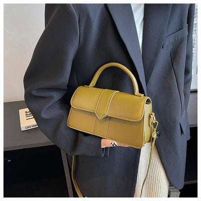 VANN - Schultertasche mit quadratischer Schnall