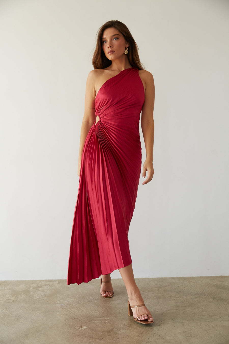 Sylviana - Ein-Schulter Plissiertes Midi-Kleid